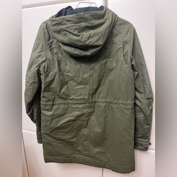 Sorel Joan of Arctic Jacket - Size Medium - Gently Used (Smoke/Pet free home) - Picture 6 of 6